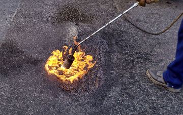 Clench Common flat roofing repairs